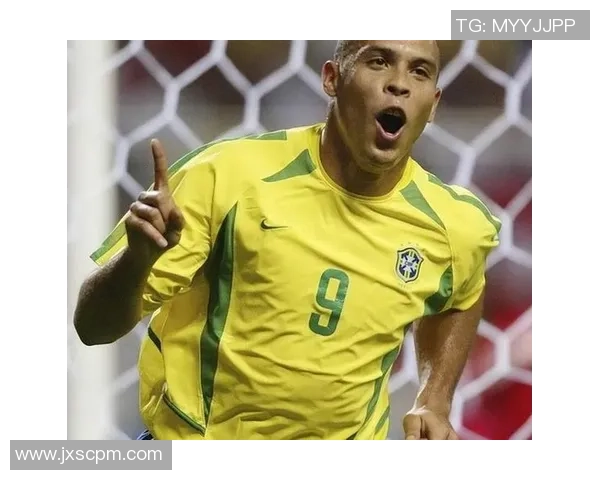 世界四大足球巨星是谁 他们的成就与传奇你了解多少