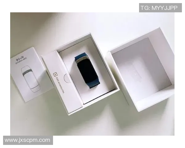 智能足球星手环创新设计助力运动员提升比赛表现与健康管理